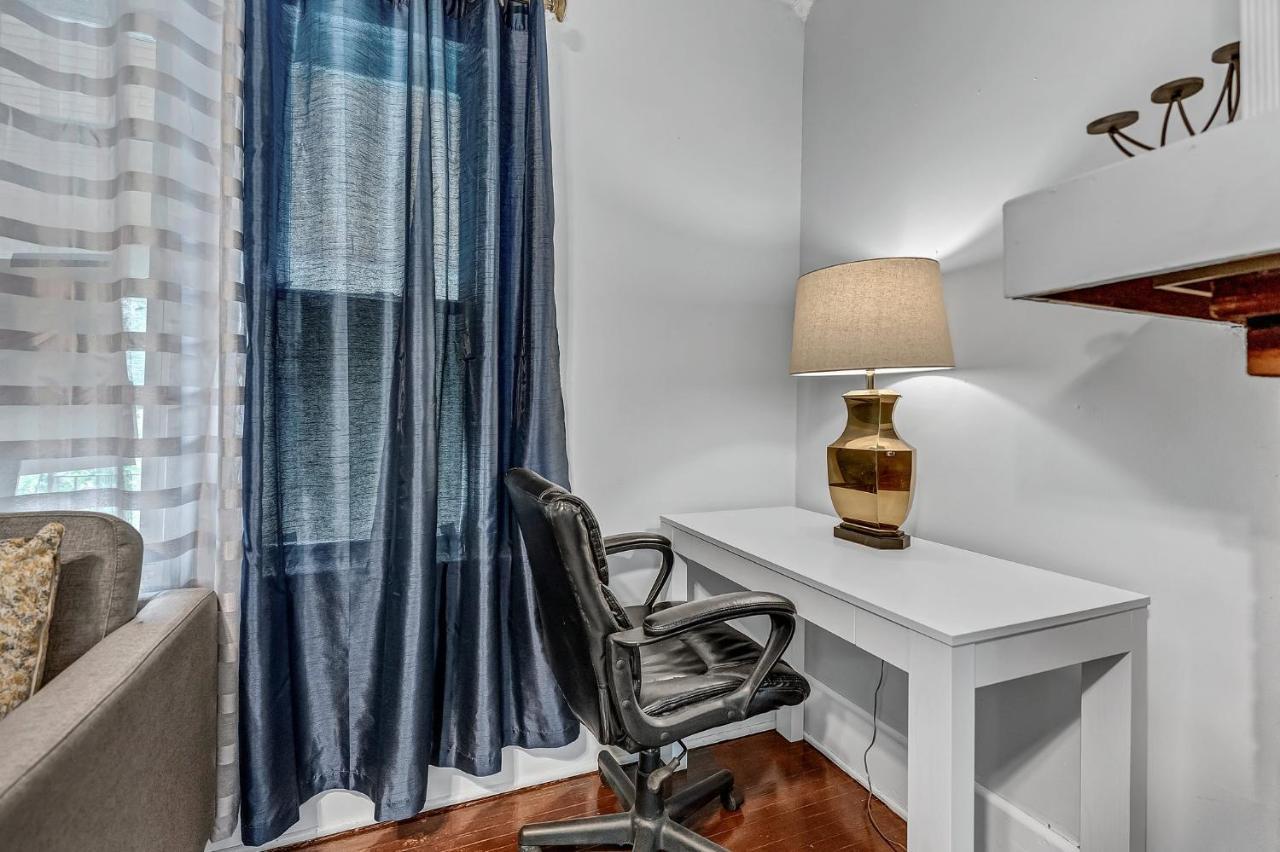 Renovated Main Floor Large 3 Bed House Villa Buffalo Exterior photo